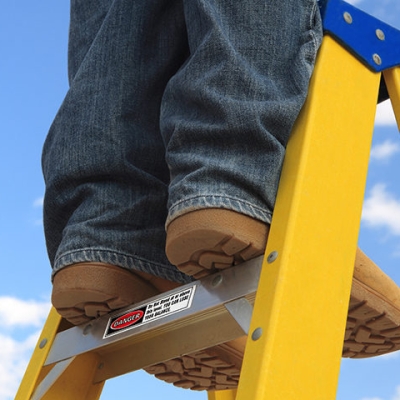 Workplace Ladder Safety: Best Practices 